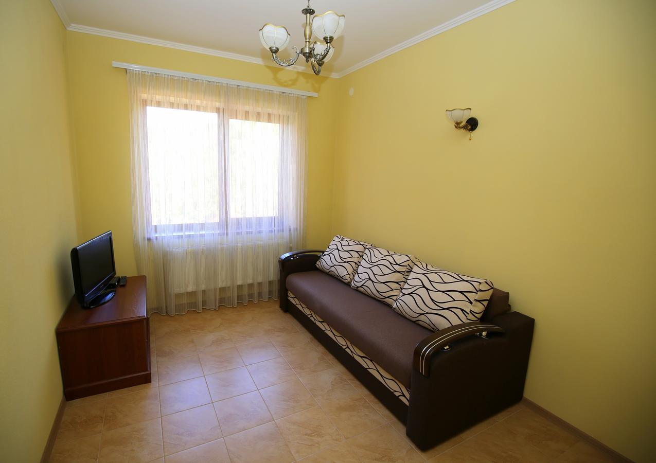 Пори Року Pension Siniak Buitenkant foto
